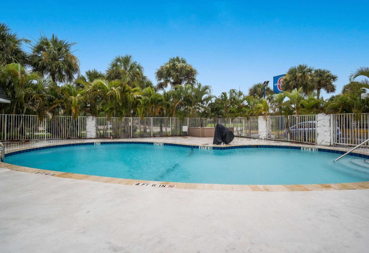 Motel 6-Fort Myers, Fl North Fort Myers Eksteriør bilde